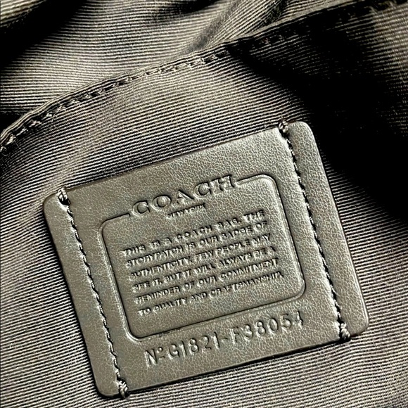 Authentic Coach purse - Picture 3 of 5